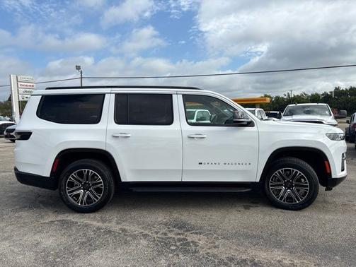 Bright White Clearcoat 2026 Jeep Grand Wagoneer