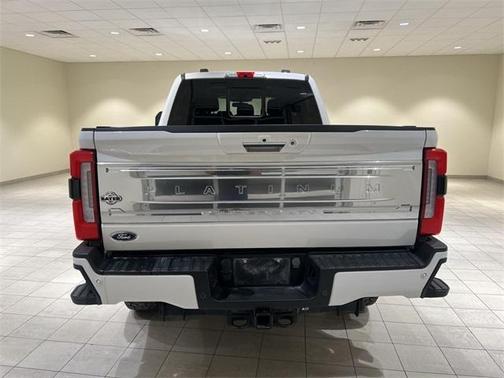 2023 Ford F-250 Platinum