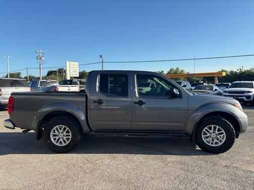 Gun Metallic 2019 Nissan Frontier SV