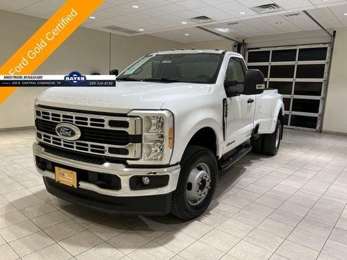 Oxford White 2023 Ford F-350 XLT