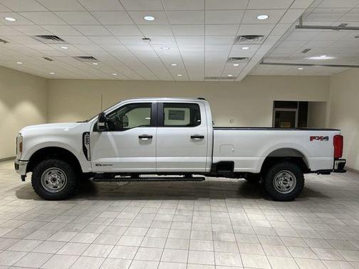 Oxford White 2026 Ford F-250 XL
