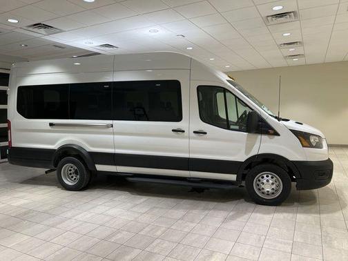 Oxford White 2026 Ford Transit-350