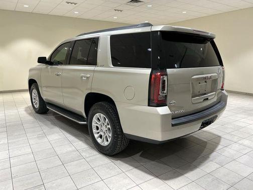 Sparkling Silver Metallic 2017 GMC Yukon SLT