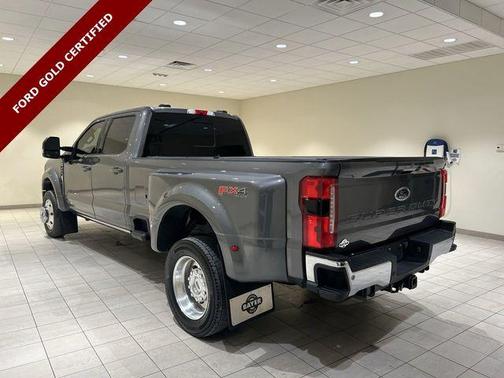 2023 Ford F-450 Lariat
