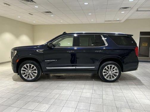 Midnight Blue Metallic 2021 GMC Yukon Denali