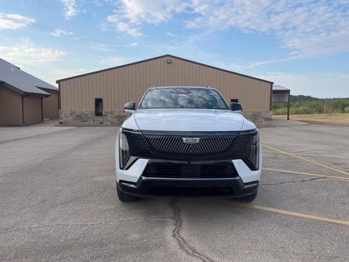 Vibrant White Tricoat 2026 Cadillac Escalade IQL Premium Sport
