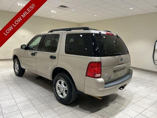 2005 Ford Explorer XLT
