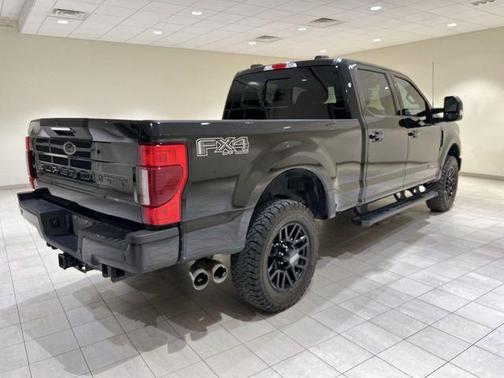 Black Metallic 2022 Ford F-350 Lariat