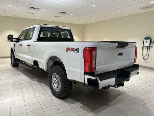 Oxford White 2026 Ford F-250 XL