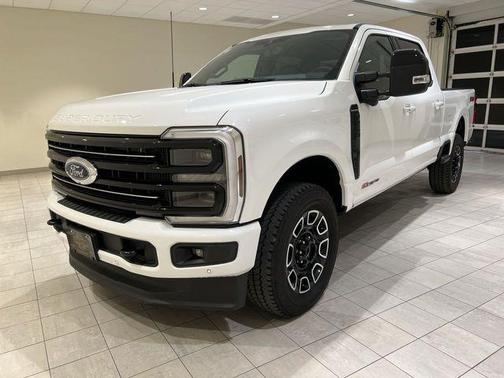 2025 Ford F-250 Platinum