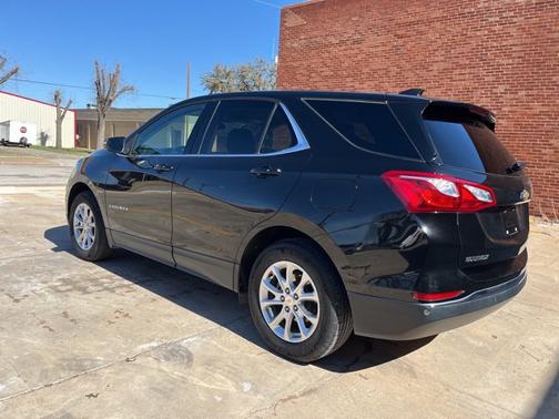 Mosaic Black Metallic 2018 Chevrolet Equinox LT