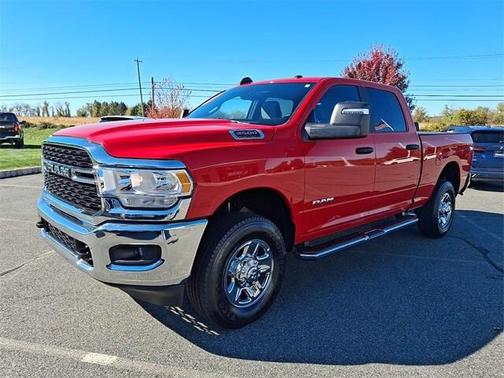 2024 RAM 2500 Big Horn Crew Cab 4x4 64' Box