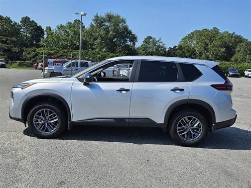 2025 Nissan Rogue S