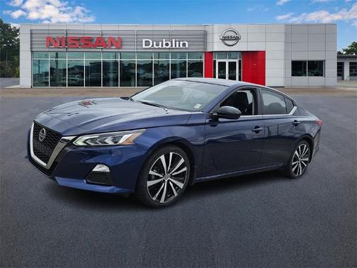 2022 Nissan Altima 2.5 SR
