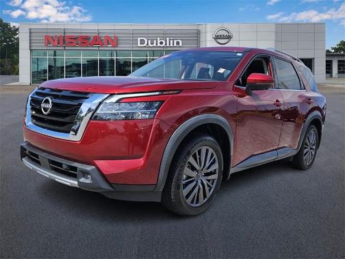 2022 Nissan Pathfinder SL