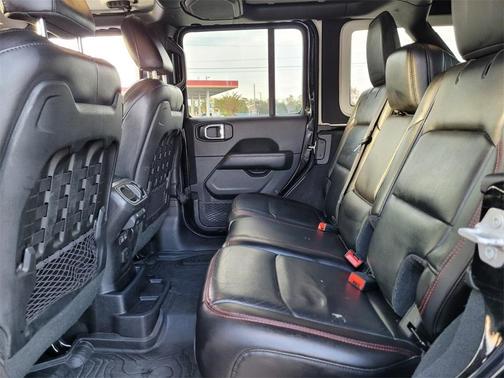 Photo 4 of 27 of 2020 Jeep Wrangler Unlimited Rubicon