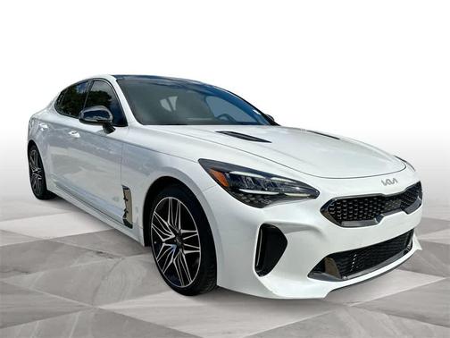 2022 Kia Stinger GT1