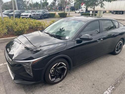 2025 Kia K4 EX