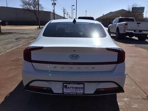 2021 Hyundai SONATA SE