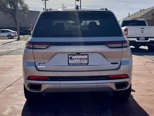 2025 Jeep Grand Cherokee Summit