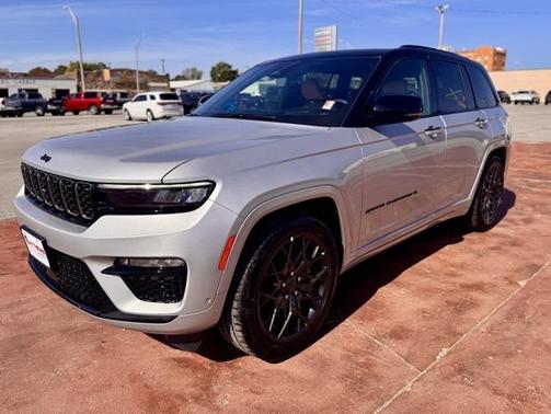 2025 Jeep Grand Cherokee Summit