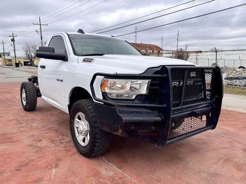 Bright White Clearcoat 2020 RAM 3500 Tradesman Regular Cab 4x4 8' Box