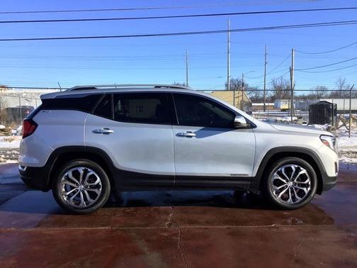 2021 GMC Terrain SLT