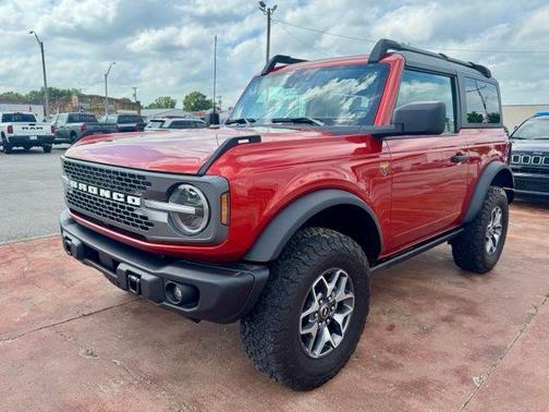 Hot Pepper Red Metallic Tinted Clearcoat 2023 Ford Bronco Badlands