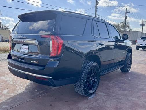 2022 GMC Yukon 4WD AT4