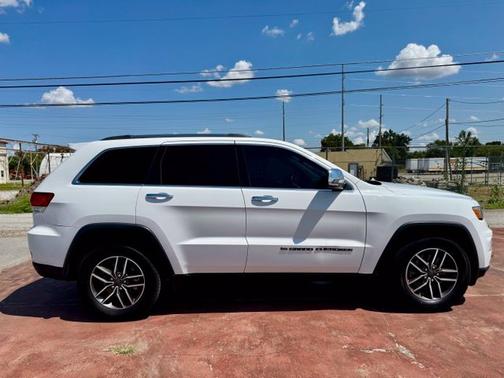 Bright White Clearcoat 2022 Jeep Grand Cherokee WK Limited
