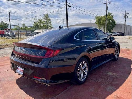 Phantom Black 2022 Hyundai SONATA SEL