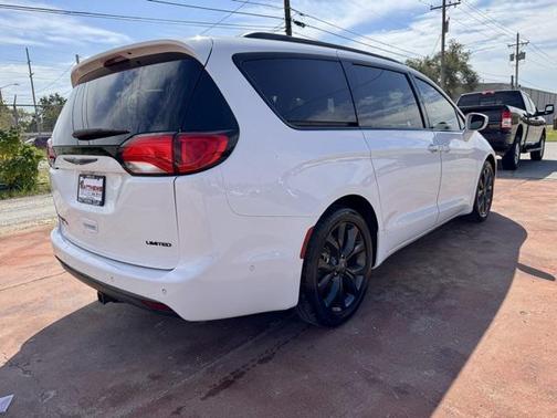 2019 Chrysler Pacifica Limited