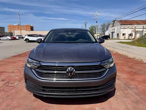 Grey 2024 Volkswagen Jetta 1.5T SE