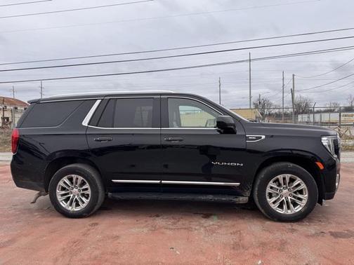 2021 GMC Yukon SLT