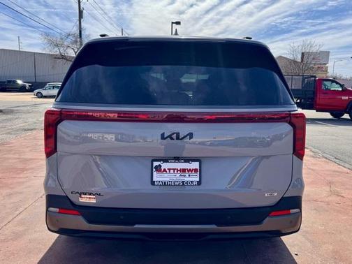2025 Kia Carnival Hybrid SX