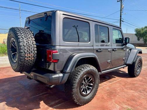 Granite Crystal Metallic Clearcoat 2026 Jeep Wrangler 4-Door Moab 392 4x4