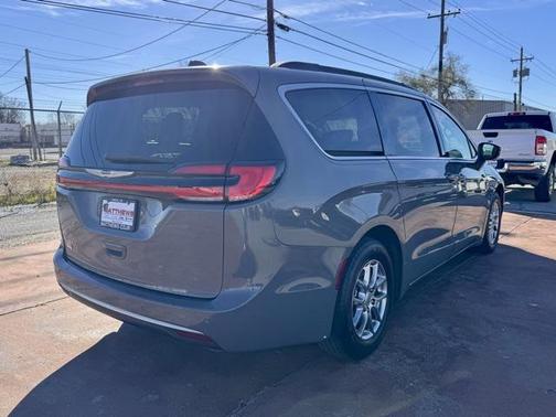 2021 Chrysler Pacifica Touring