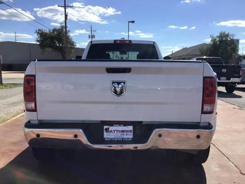 2018 RAM 3500 Tradesman Crew Cab 4x4 8' Box