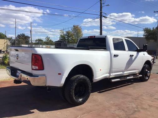 2018 RAM 3500 Tradesman Crew Cab 4x4 8' Box