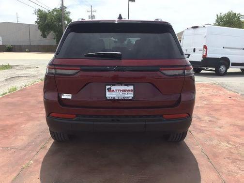 2025 Jeep Grand Cherokee Altitude