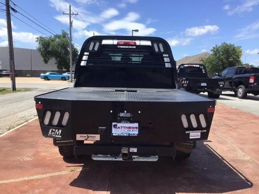 2022 RAM 3500 Tradesman Crew Cab 4x4 6'4' Box