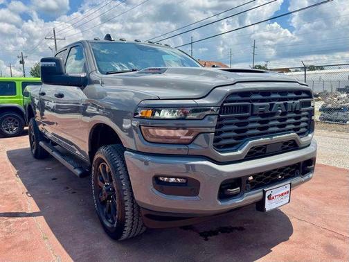 Ceramic Gray Clearcoat 2026 RAM 2500 Black Express Crew Cab 4x4 6'4' Box