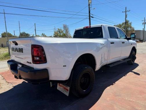 Bright White Clearcoat 2027 RAM 3500 Tradesman
