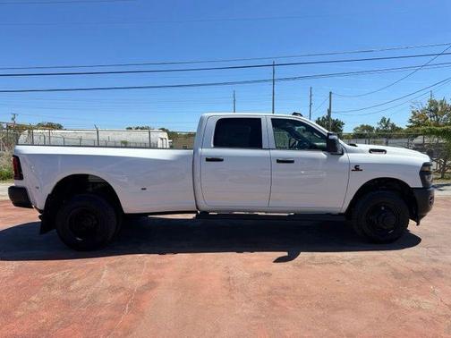 Bright White Clearcoat 2027 RAM 3500 Tradesman