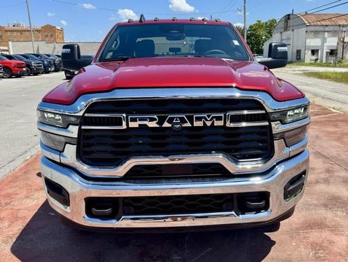 2025 RAM 2500 Big Horn Crew Cab 4x4 6'4' Box
