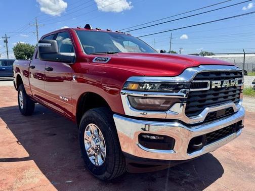 2025 RAM 2500 Big Horn Crew Cab 4x4 6'4' Box