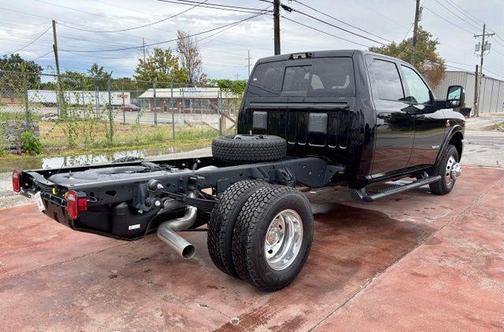 Diamond Black 2027 RAM 3500 Tradesman