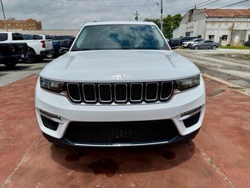 Bright White Clearcoat 2022 Jeep Grand Cherokee Limited