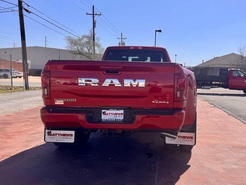 2026 RAM 3500 Laramie Crew Cab 4x4 8' Box