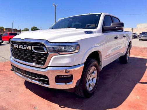 Bright White Clearcoat 2025 RAM 1500 Big Horn/Lone Star